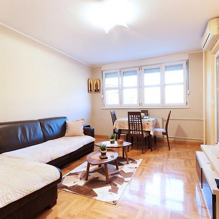 Sky City View Apartment & Big Terrace Belgrado Exterior foto