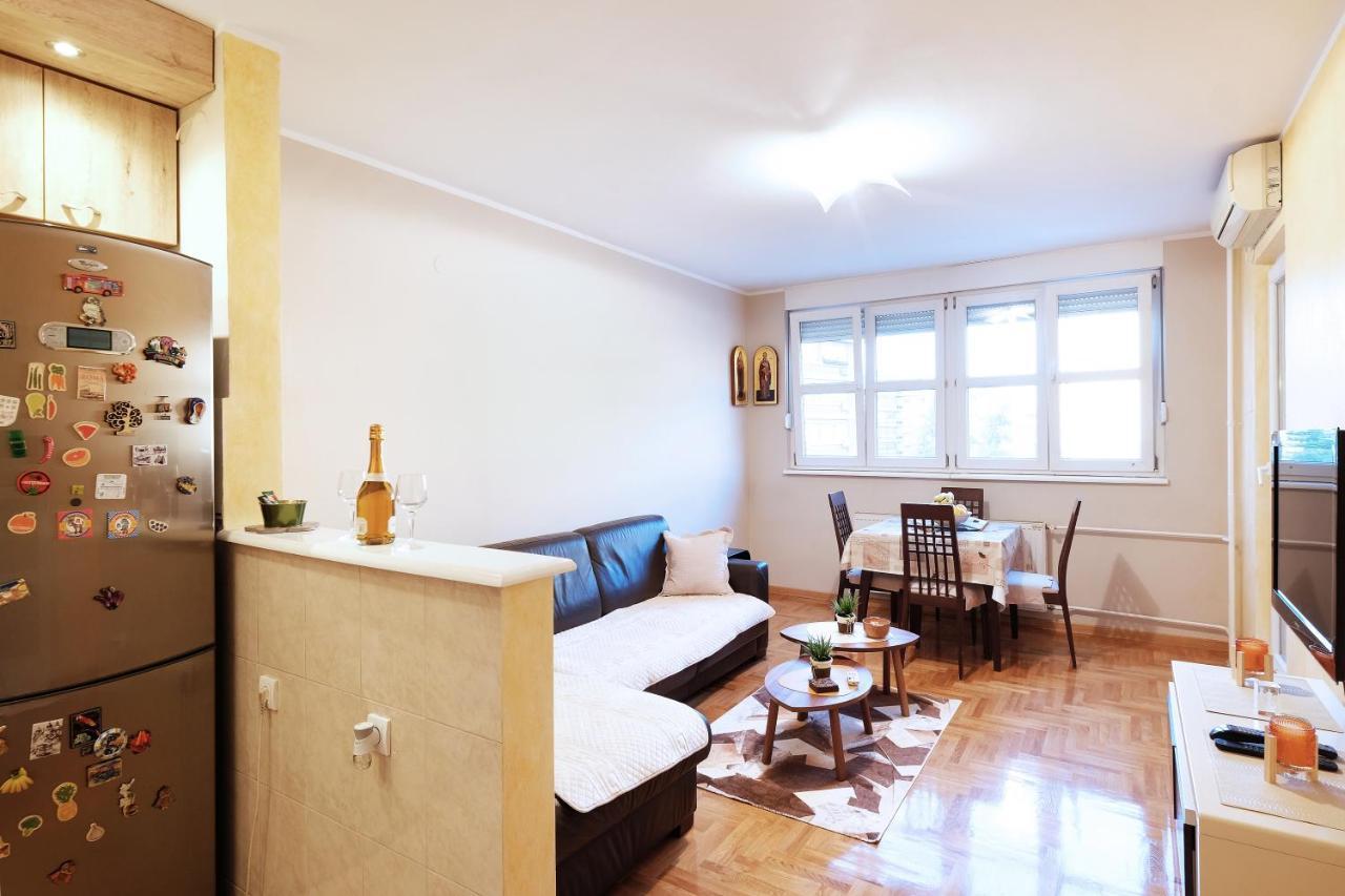 Sky City View Apartment & Big Terrace Belgrado Exterior foto